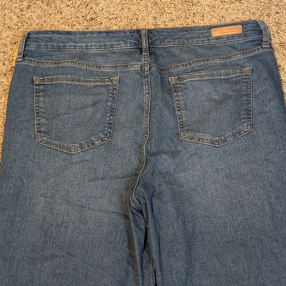 Social Standard Sanctuary High-Waisted Cropped Blue Jeans 16/33 - Picture 6 of 12